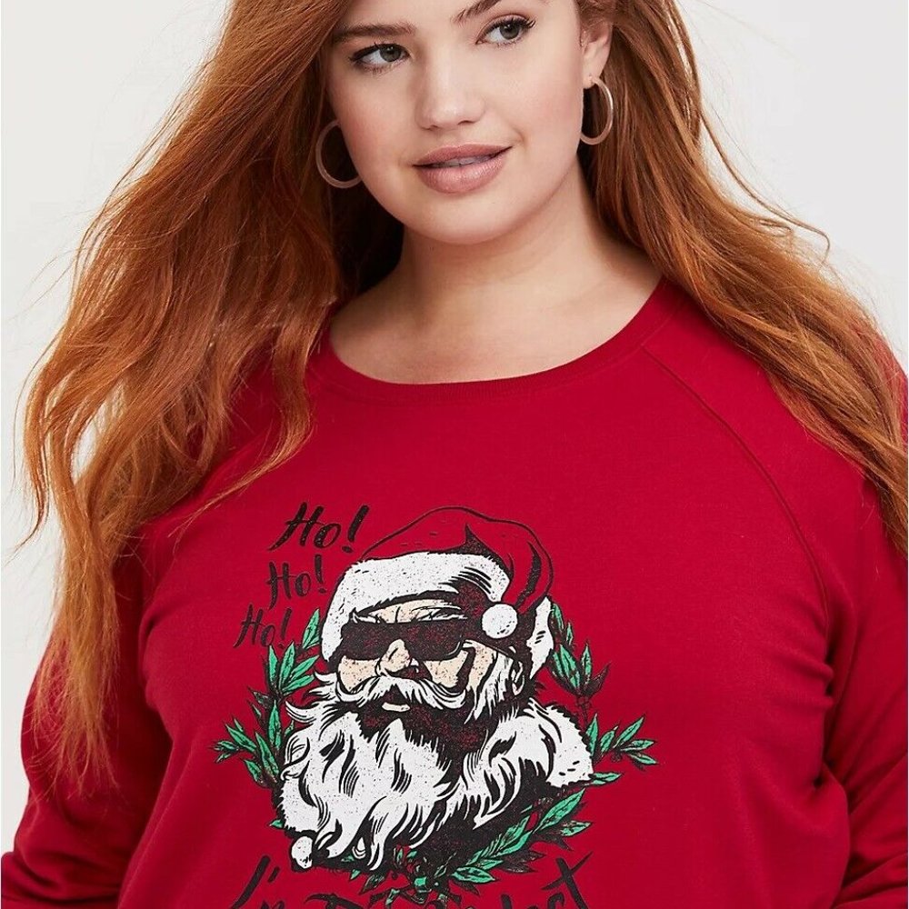 ✨2/$20 NWT Torrid Red Fleece Santa Holiday Sweatshirt Christmas Plus Size 1X 2X - Picture 7 of 8